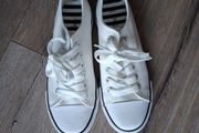 White canvas sneakers size 3