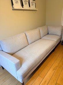 Large 2.5 L shaped cream sofa (I 2 pieces in pics)