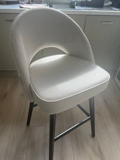 Laura James Kitchen stool