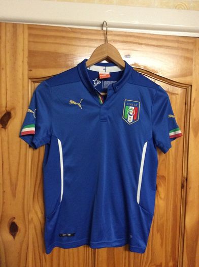 Italy Football. Italia Football. Official Puma Youths Home Jersey. Collect In Dublin Or Receive Via Post.