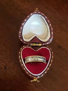 Claddagh 18ct Two Tone Gold White and Yellow