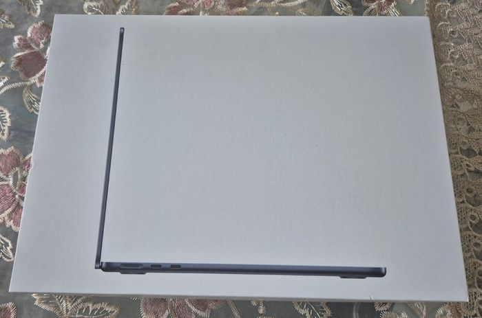 Macbook Air M2 8/256 100% battery
