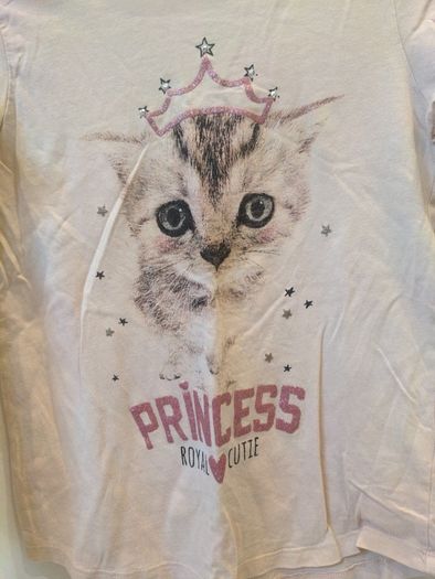 Girls long sleeved top