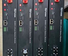 4 Dyness B4850 Lithium Batteries. Complete Setup