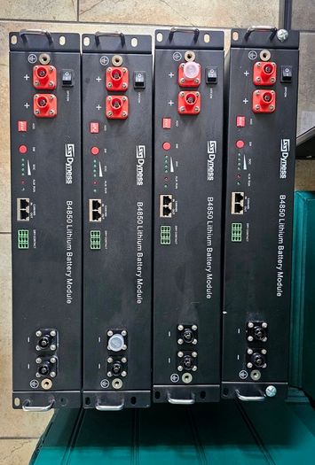 4 Dyness B4850 Lithium Batteries. Complete Setup