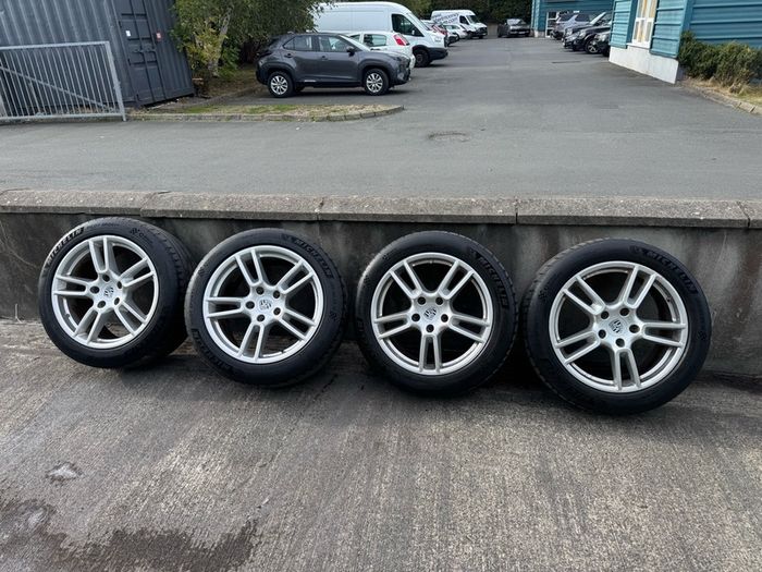 Porsche Panamera 19inch Genuine Alloy Wheels