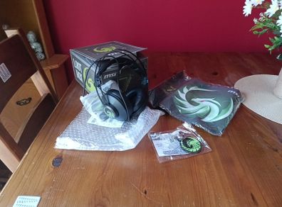 MSI loot box gaming headset