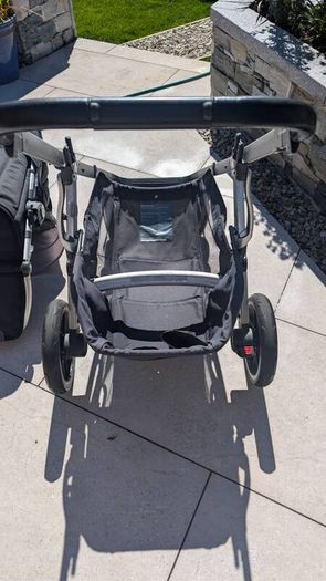 Travel system uppa baby vista, stroller, bassonet plus car seat and base