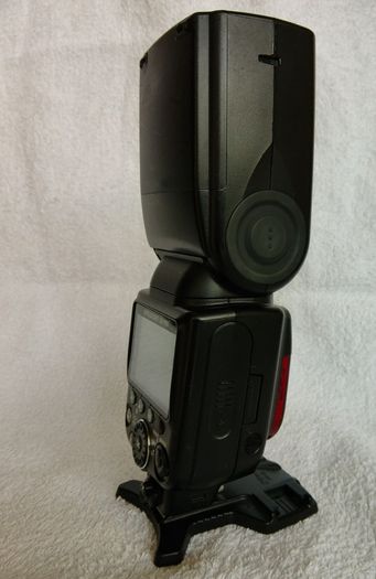 Nikon SB900 Speedlight