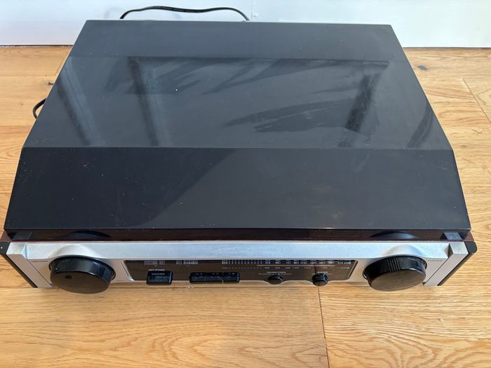 Technosonic MT-PH02 Retro Style 3-Speed Record Player Turntable & Radio