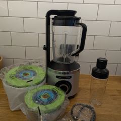 Bosch VitaPower Series 8 Vacuum Blender + Unused Container Set & To-Go Bottle - Portmarnock