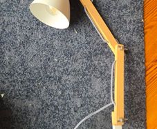 Desk lamp