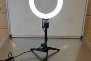 16cm LED Ring Light with Desk Tripod USB Powered Like New