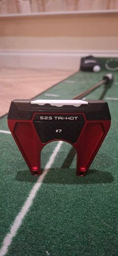 Odyssey Ai-DUAL Tri-Hot 7 Square-to-Square S2S 33Inch 2026 model
