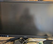 2x Monitors and Keyboard