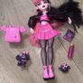 Monster high house with 5 dolls and all accessories Image 5