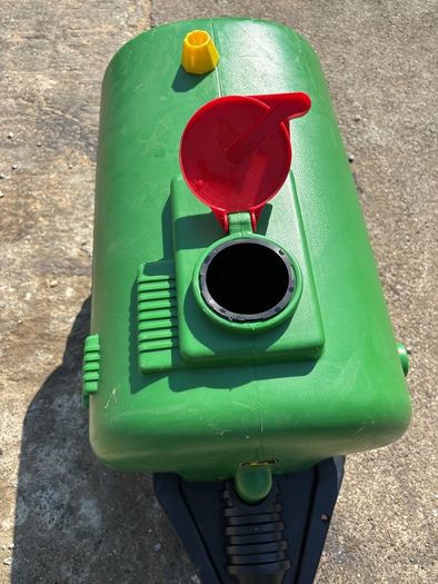 John Deere kids slurry tanker