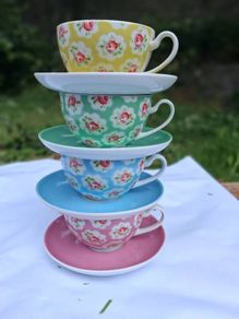 Cups & Saucers