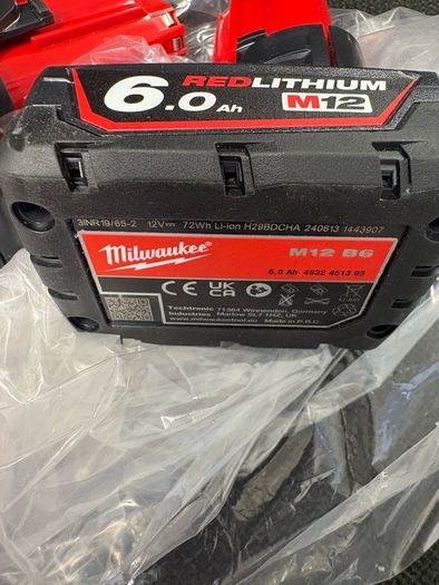 Milwaukee m12 6ah / 4ah new