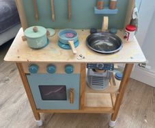 Little Dutch play kitchen and accessories