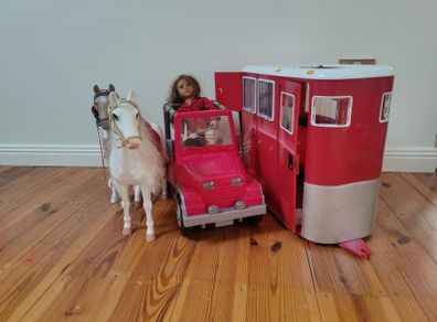 Toys - Our Generation Jeep & Horse Box with Doll & Horses