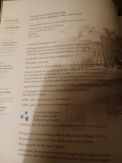 The Ha'penny Bridge, Dublin/Michael English,/ 2016,/ 1st ed.