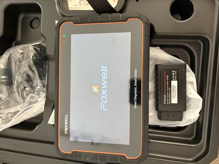 NEW Bluetooth FOXWELL GT60 OBD2 Diagnostic Tool Full System Active Test Car Code Reader 24 Reset Service Professional OBD 2 Automotive Scanner