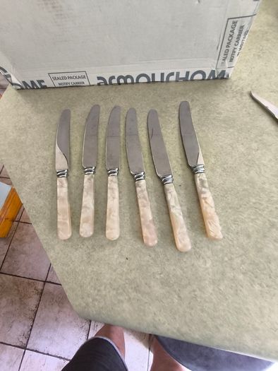 SET OF 6 VTG Everbrite Sheffield England Stainless Steel Knives Mother Of Pearl Handle