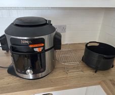 Ninja Foodi MAX 15-in-1 SmartLid Multi-Cooker with Smart Cook System 7.5L OL750UK