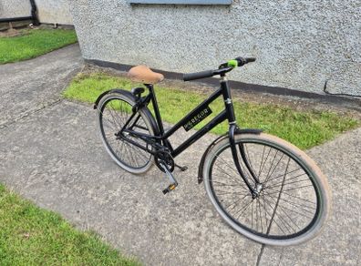 Teenagers to Adults 28-inch bike