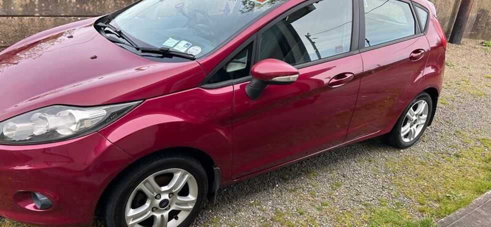 Ford Firsta Nct 01/27