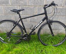 Trek hybrid bike