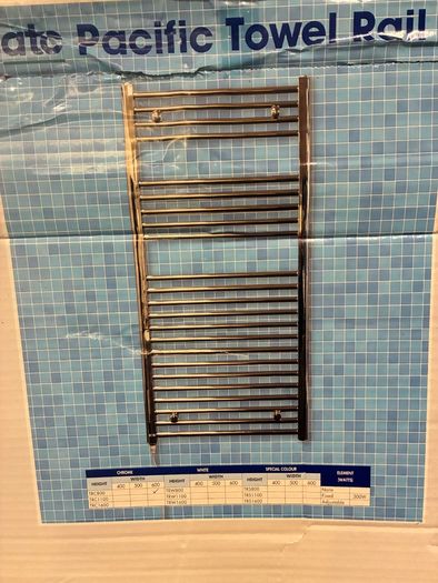 ATC Pacific chrome towel rail - 800mm x 600mm