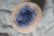 Hobbii Cotton Cake Yarn, gradient 200g NEW Blue cream