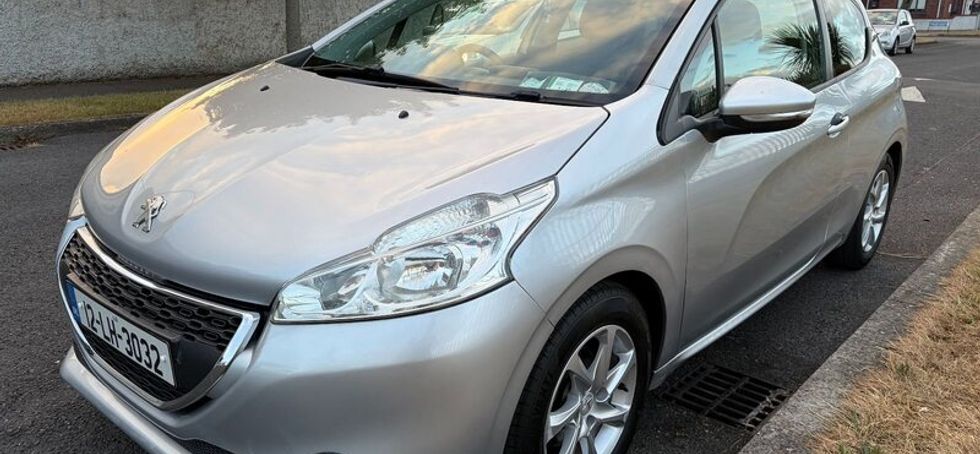 Peugeot 208 1.2 - NCT 12/26