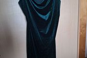 green dress