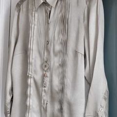 Burberry 100% Silk Oyster Blouse with Silver Monogram Buttons Sz 44 (Fit 10UK)