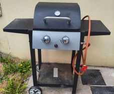 Gas bbq grill