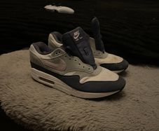 Nike airmax one