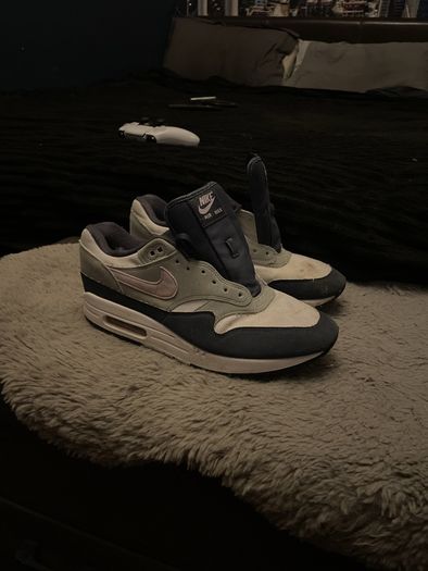 Nike airmax one