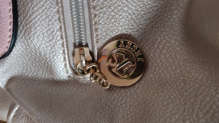 Superbia Handbag (Italy)