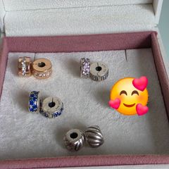 Pandora various charms clips set of two very good condition 25e pairs