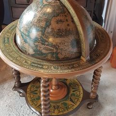 Vintage globe drinks bar