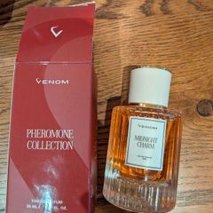 Venom Midnight Charm perfume