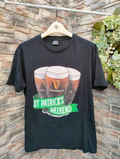 Guinness double print St Patrick's Day T-shirt  Size medium  Print front and back  Perfect condition, like new