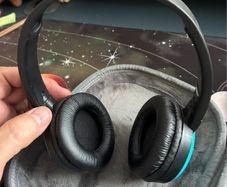 JVC HA-S30BT lightweight, wireless on-ear Bluetooth headphones
