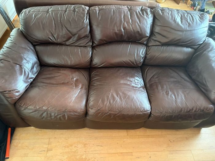 2 & 3 Seater Leather Sofas