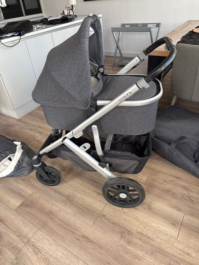 Uppababy Vista V2