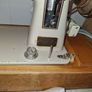 Vintage sewing machine Image 5