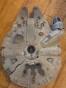 Star Wars 1995 Millennium Falcon